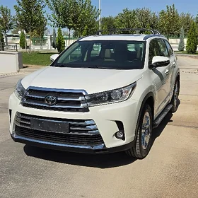 Toyota Highlander 2019