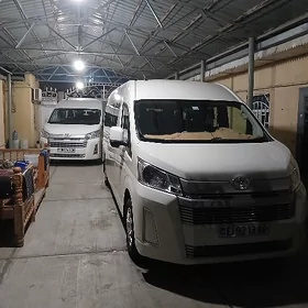 Toyota Hiace 2020