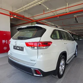 Toyota Highlander 2019