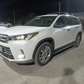 Toyota Highlander 2019