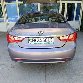 Hyundai Sonata 2011