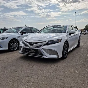 Toyota Camry 2022