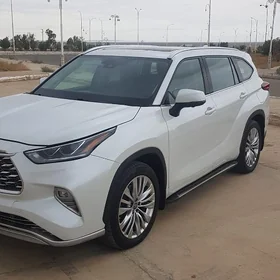 Toyota Highlander 2023