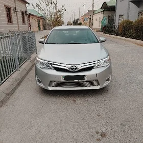 Toyota Camry 2012