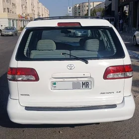 Toyota Sienna 2002