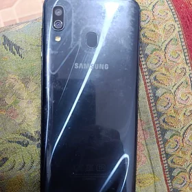 Samsung A30
