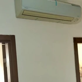 Kondisioner Daikin