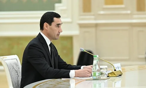 Сердар Бердымухамедов выдвинул ряд инициатив на встрече лидеров ЦА и Азербайджана
