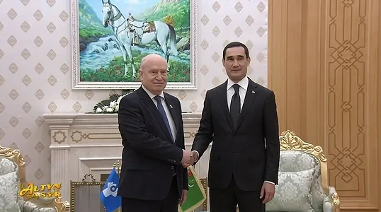 Сердар Бердымухамедов принял генсека СНГ Сергея Лебедева
