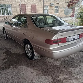 Toyota Camry 2000