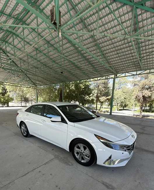 Hyundai Elantra 2022 - 1
