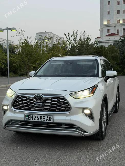 Toyota Highlander 2021 - 1