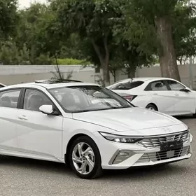 Hyundai Elantra 2025