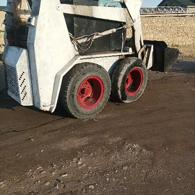 Bobcat S300 2005