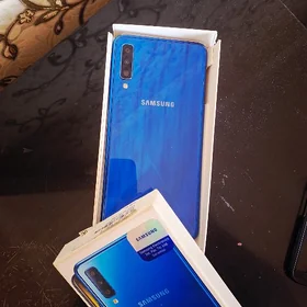 Samsung A7 4/64