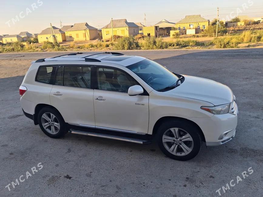 Toyota Highlander 2012 - 1