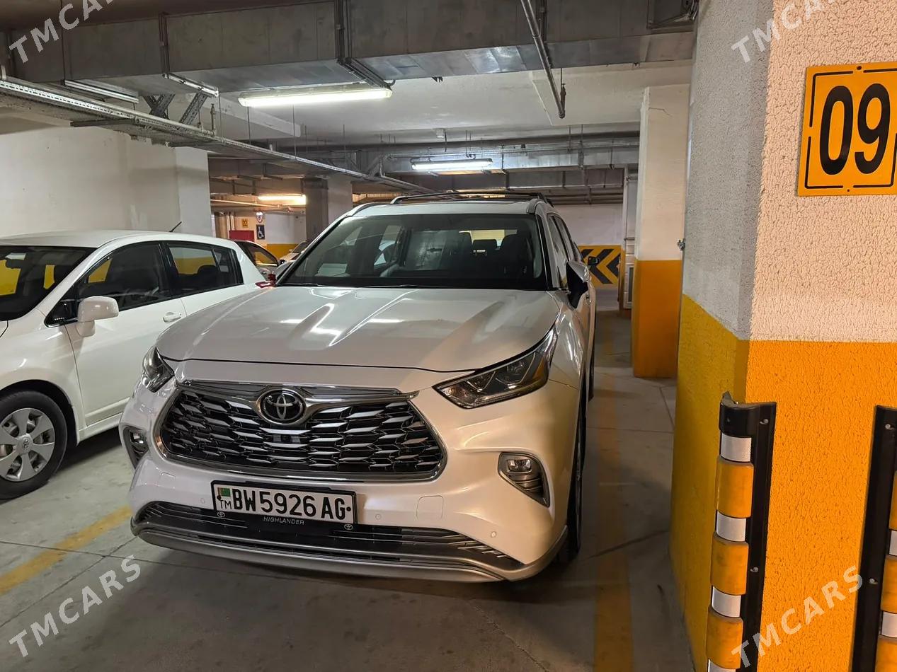 Toyota Highlander 2024 - 1