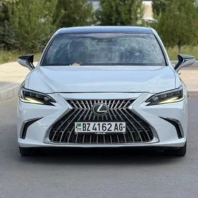 Lexus ES 350 2023