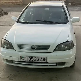 Opel Astra 2000