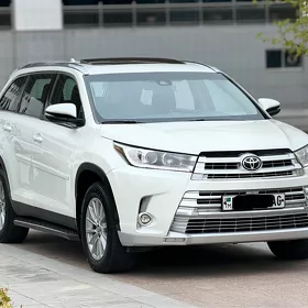 Toyota Highlander 2019