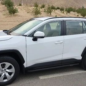 Toyota RAV4 2021