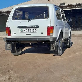 Lada Niva 2001