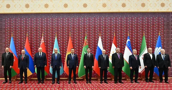 Сердар Бердымухамедов открыл заседание Совета глав государств СНГ