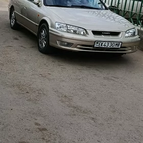 Toyota Camry 1999