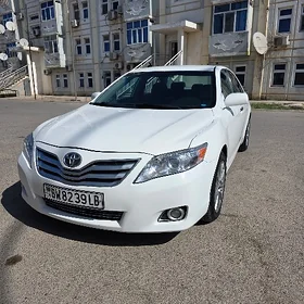 Toyota Camry 2011