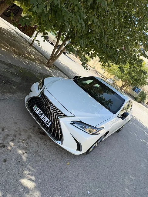 Lexus ES 350 2022 - 1