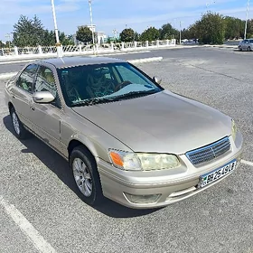 Toyota Camry 2001