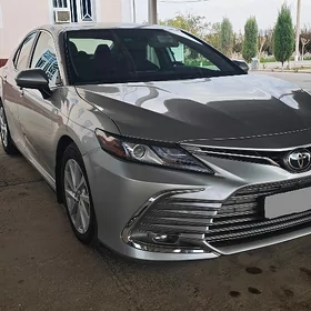 Toyota Camry 2022
