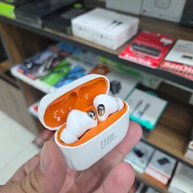 JBL nauşnik