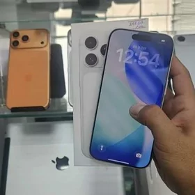 iphone 17 pro 256G 93 %  Z/A