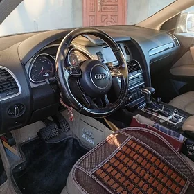 Audi Q7 2011