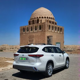 Toyota Highlander 2022