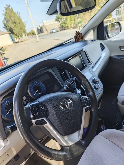 Toyota Sienna 2020 - 1