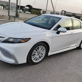 Toyota Camry 2022