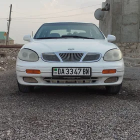 Daewoo Leganza 2000