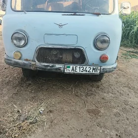 UAZ 2206 1982