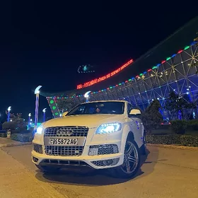 Audi Q7 2011