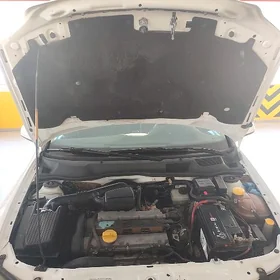 Opel Astra 2002