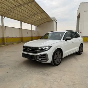 Volkswagen Touareg 2025