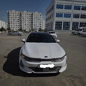 Kia K5 2021
