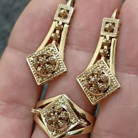 Gyzyl kamplekt