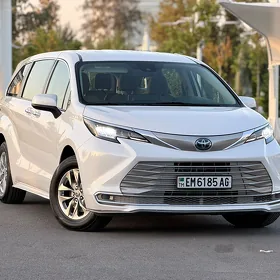 Toyota Sienna 2021