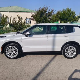 Mitsubishi Outlander 2021