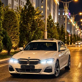 BMW 330 2022