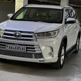 Toyota Highlander 2019