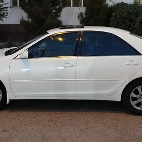 Toyota Camry 2004